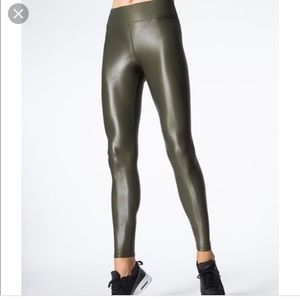 NWOT Carbon38 Takara leggings. Olive green.